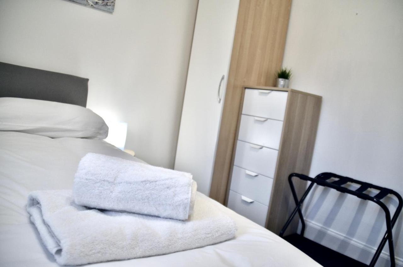 Roost Hill - Free Parking Zone Hotel Единбург Екстериор снимка