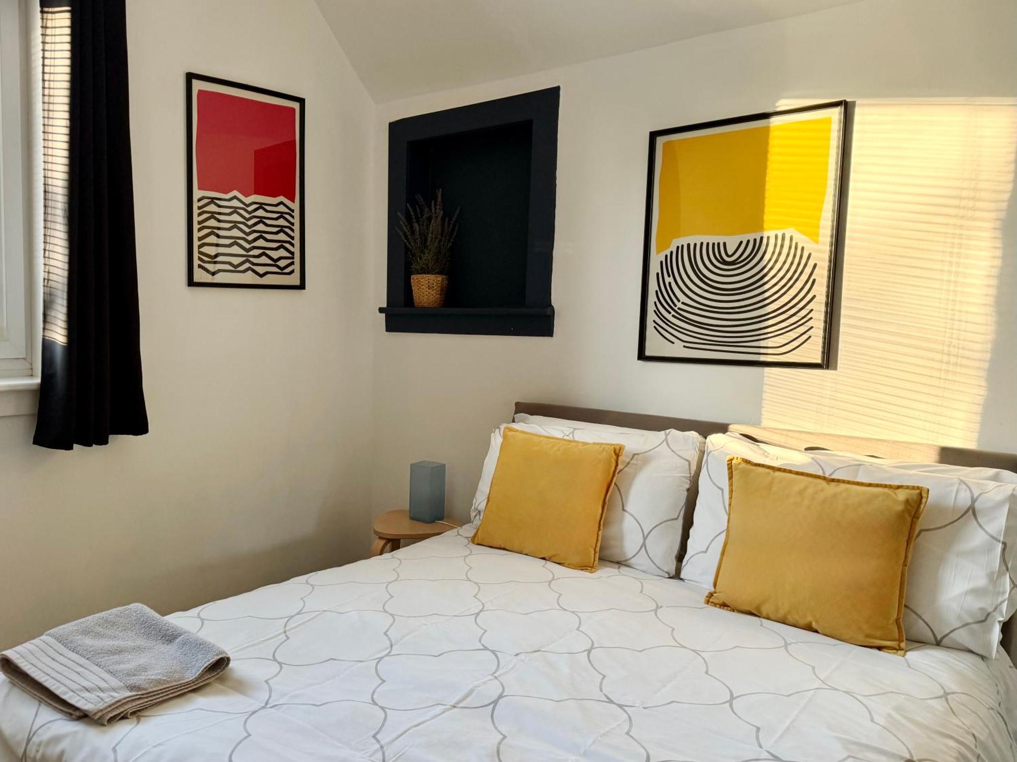 Roost Hill - Free Parking Zone Hotel Единбург Екстериор снимка